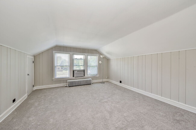 Building Photo - 544 Arlington Ave