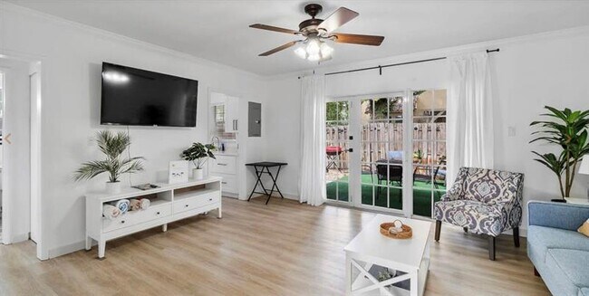 Foto del edificio - 1400 NE 4th Ct