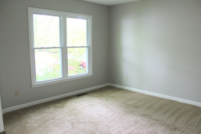 Foto del edificio - 736 Woodland Dr