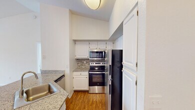 Interior Photo - Ashton at Waterford Lakes