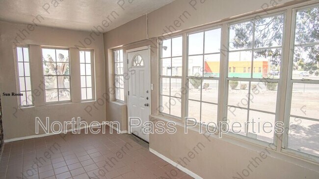 Foto del edificio - 7320 Dale Rd