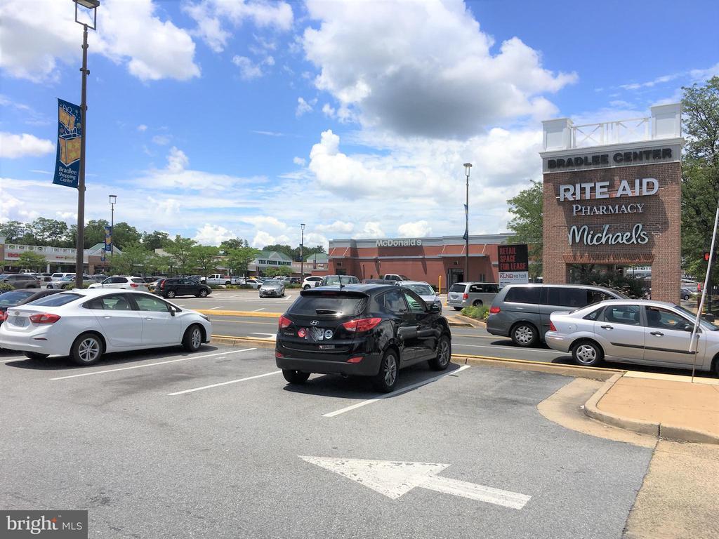 Foto del edificio - 1733 Kingsgate Ct