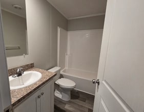 Building Photo - 500 Elmwood Ln