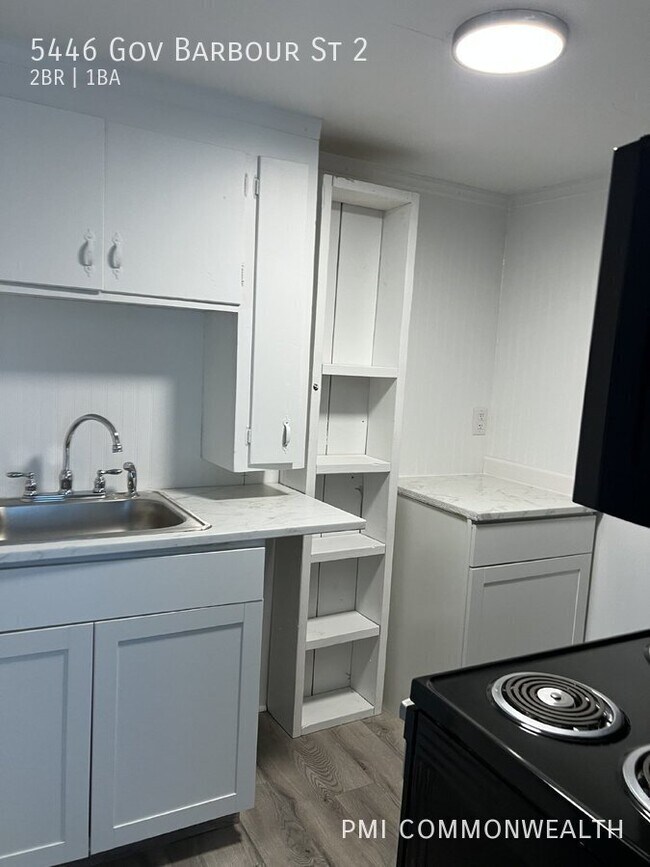 Foto del edificio - 5446 Governor Barbour St