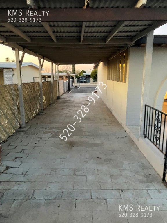 Building Photo - 4 Bedroom 2 Bath- 1810 E Virginia Street- ...