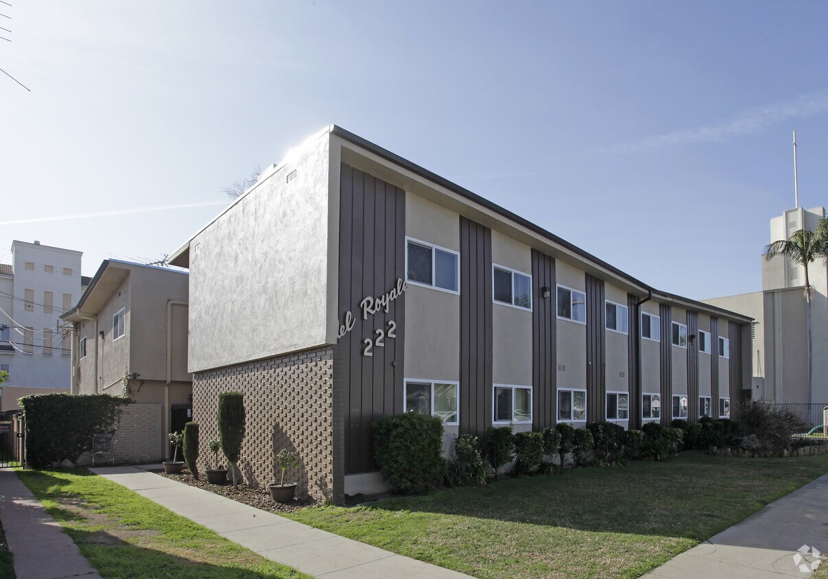 Primary Photo - Del Royale Apartments