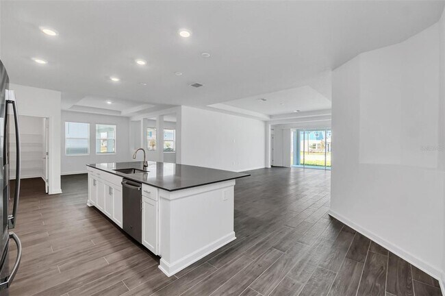 Foto del edificio - 5768 Stephens Rd