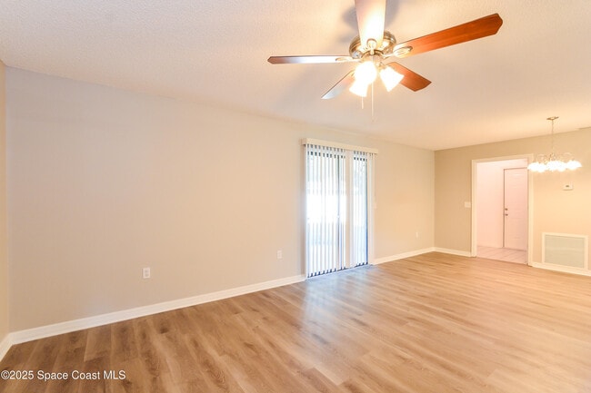 Foto del edificio - 6005 Keystone Ave