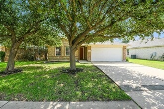 Building Photo - 104 Windmill Cir