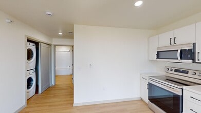 Kitchen - Maple Rock Reserve