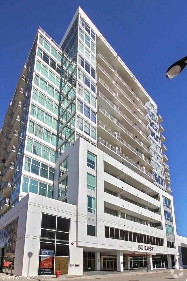 Building Photo - 50 E 16th St