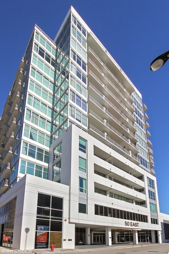 Foto principal - 50 E 16th St