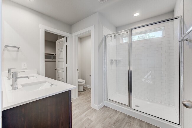 Foto del edificio - 2824 Wingmore Ln