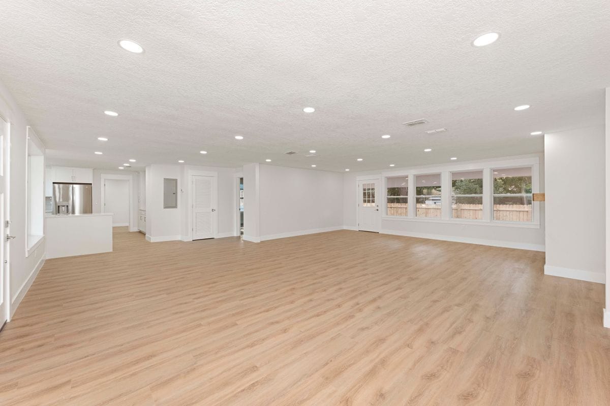 Building Photo - 4308 Worth Dr E