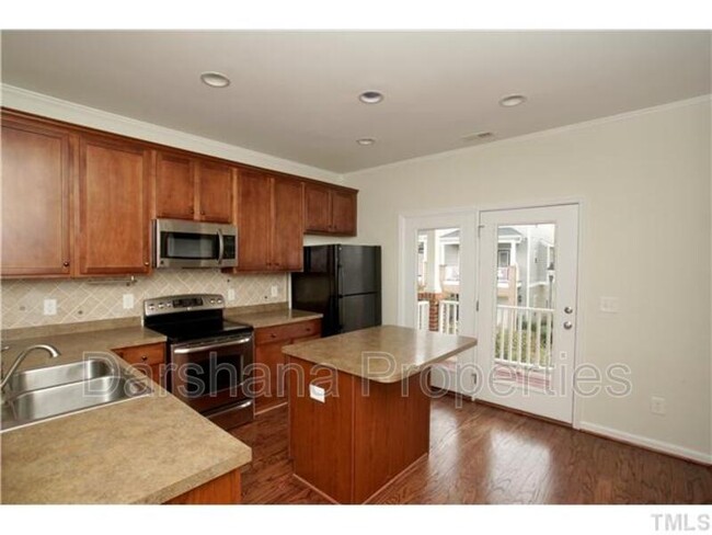 Building Photo - 128 Braeside Ct