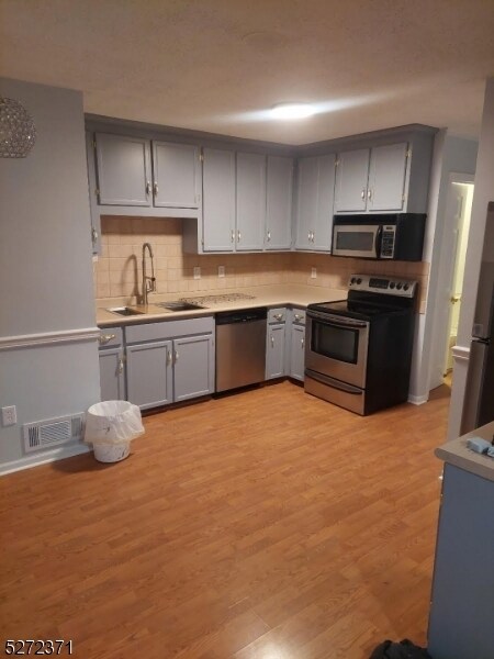 Building Photo - 60 Burlington Ct