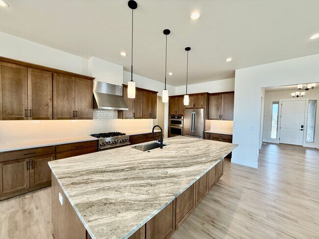 Foto del edificio - Luxury Living in Kissing Camels – 4 Bed | ...