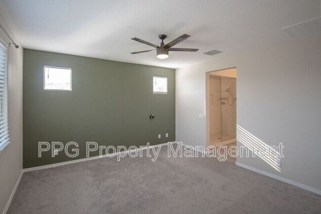 Foto del edificio - 14611 W Dahlia Dr
