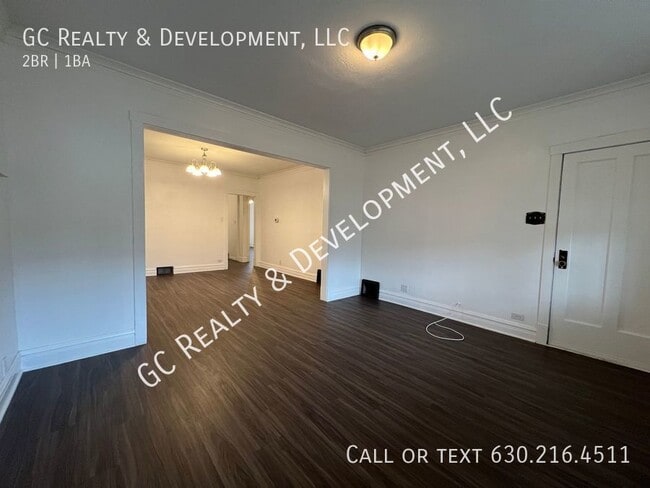 Building Photo - *** JEFFERSON PARK / GAS & ELECTRIC INCLUD...