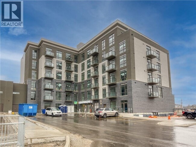 Building Photo - 10 Mallard Trl