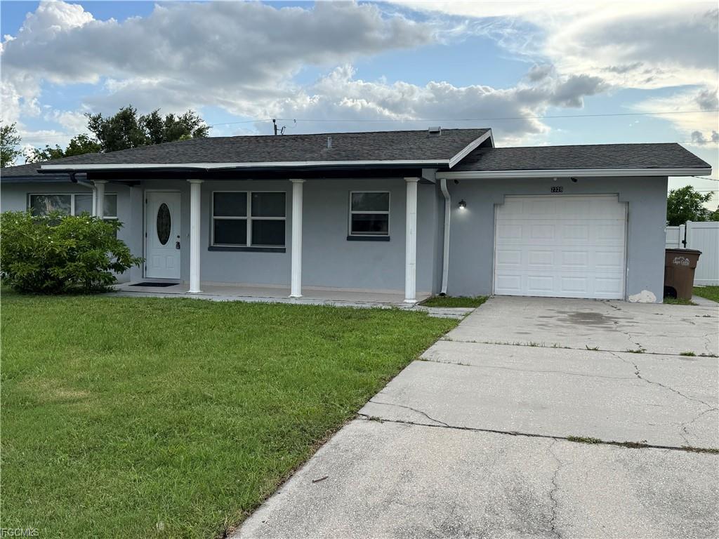 Photo - 2328 Country Club Blvd (Cape Coral, FL)