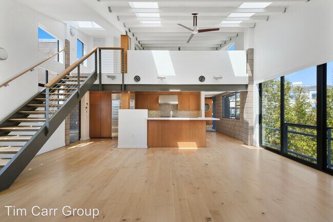 Building Photo - 2408-2410 Newport Blvd
