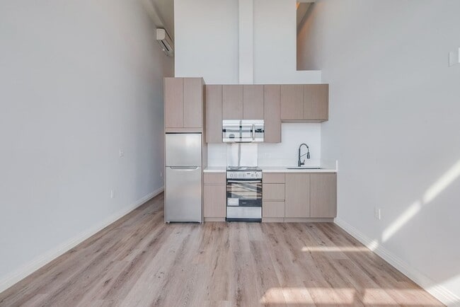 Foto del edificio - Stunning 2 Story Modern Lofts in Koreatown - 6 Weeks Free Move In Special!