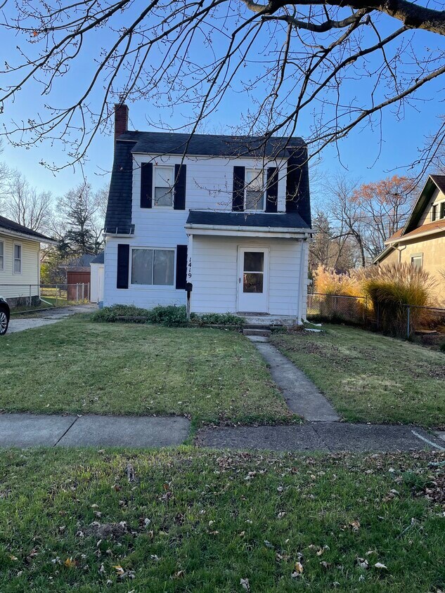 1419 Upland Dr, Kalamazoo, MI 49048 House Rental in Kalamazoo, MI