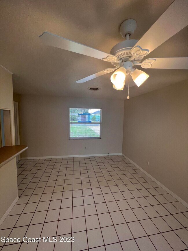 Building Photo - 40 Carib Dr