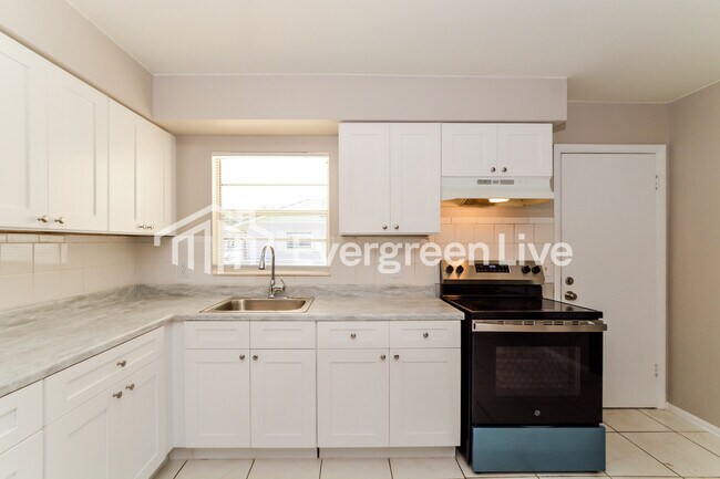 Foto del edificio - 3206 Dragoon Pl