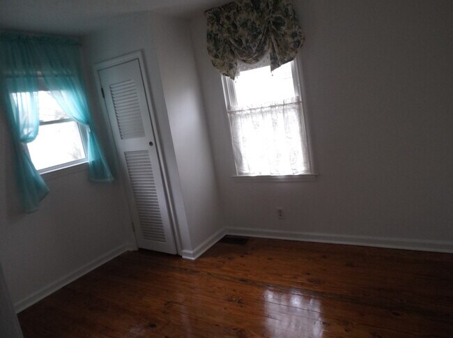 Foto del edificio - 262 Old Bardstown Rd