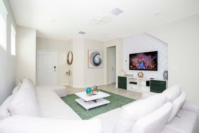 Building Photo - 7316 Oakmoss Loop