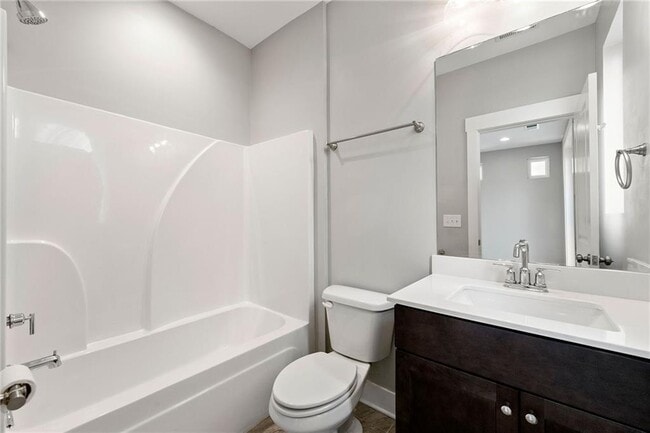Building Photo - 708 Banton Dr NW