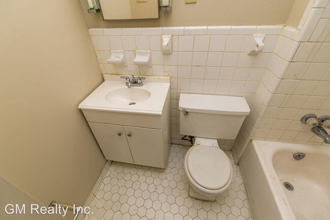 Building Photo - 3 br, 1.5 bath House - 3048 Kingsgate