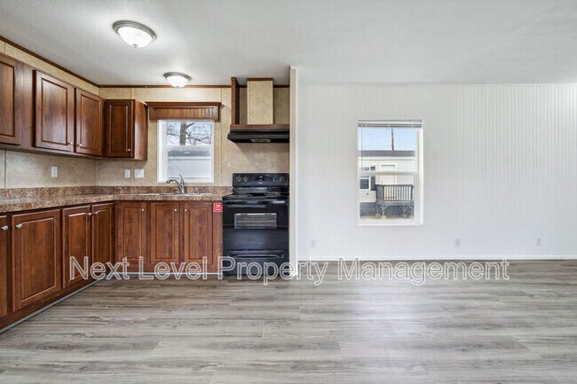 Foto del edificio - 111 S Cedar Dr