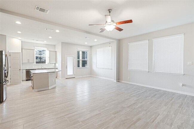 Foto del edificio - 2212 Dillon Pond Ln