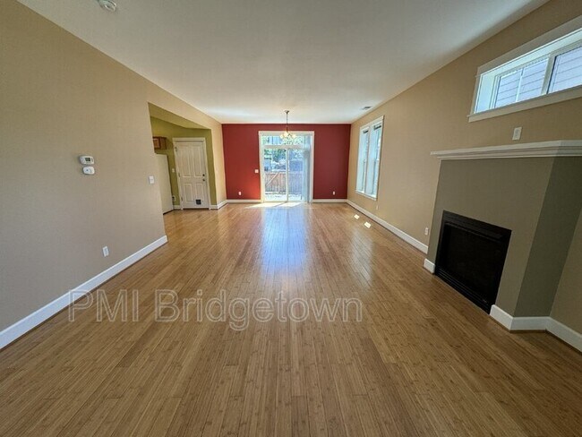 Foto del edificio - 4944 N Hudson St