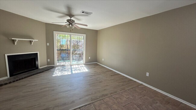 Building Photo - 8756 Elvin Dr