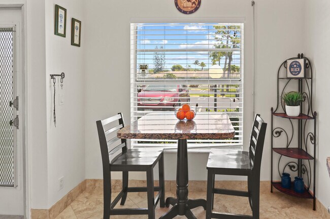 Foto del edificio - 1041 Orange Terrace