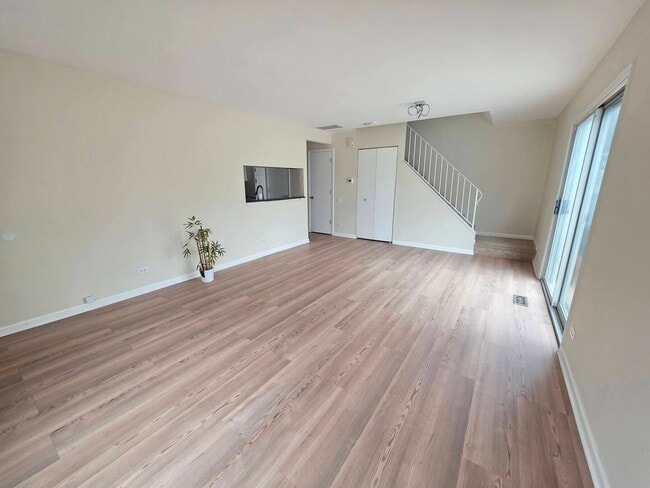 Foto del edificio - 482 Betsy Ross Ct