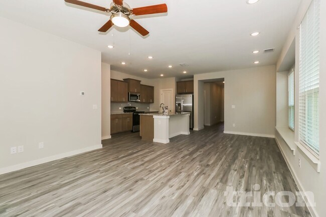 Building Photo - 1560 Mexican Heather Dr