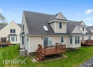 Building Photo - 2 br, 2.5 bath House - 15 Myra Ln # 15
