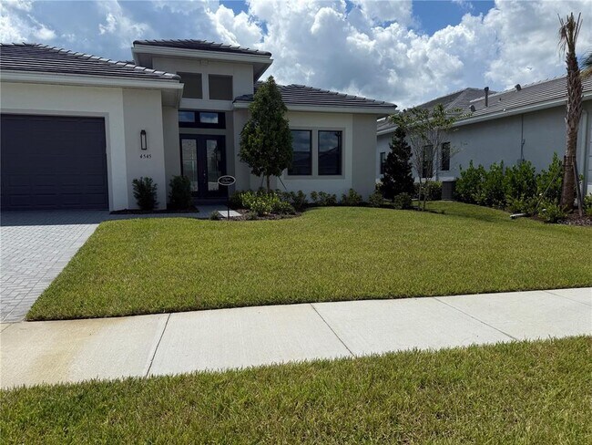 Building Photo - 4545 Mondrian Ct