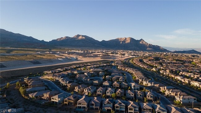 Building Photo - 400 Red Feather Peak Ct