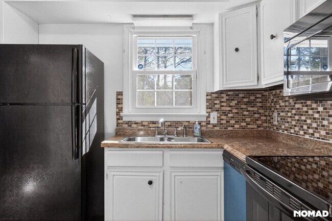 Foto del edificio - 215 N Pine St