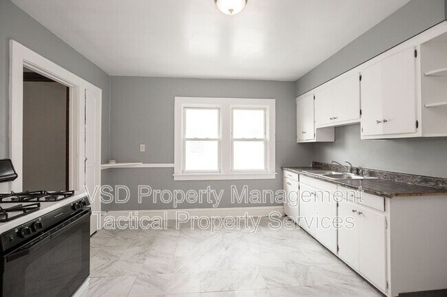 Foto del edificio - 4024 E 143rd St