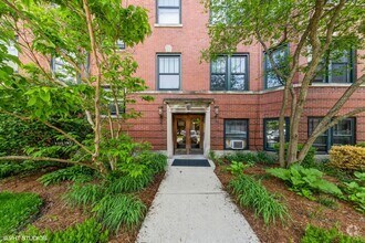 Building Photo - 5425 S E View Park