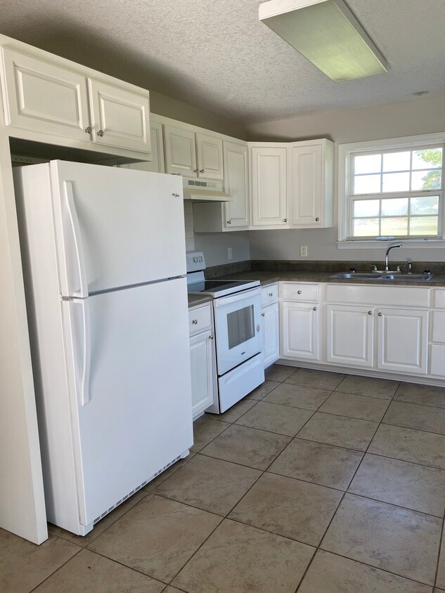 438 Manila St, Lucedale, MS 39452 Apartments in Lucedale, MS