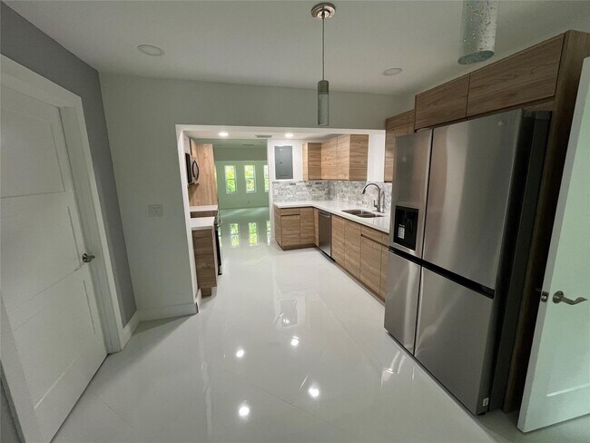 Foto del edificio - 1137 SW 8th Ave