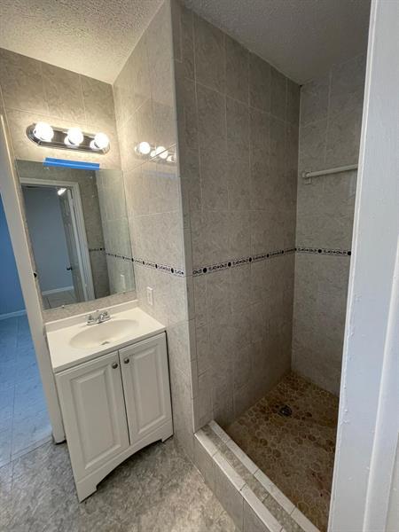 Foto del edificio - 4701 NW 13th Ct